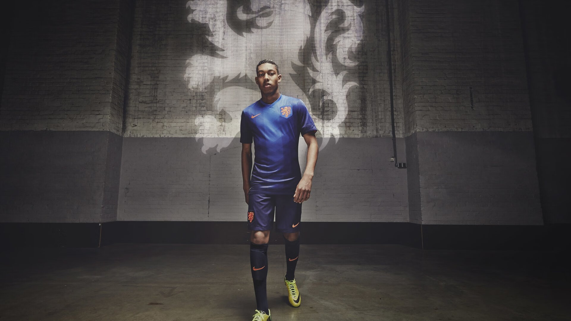 球队在比赛中体现出强烈的团队防守意识，球赛队伍