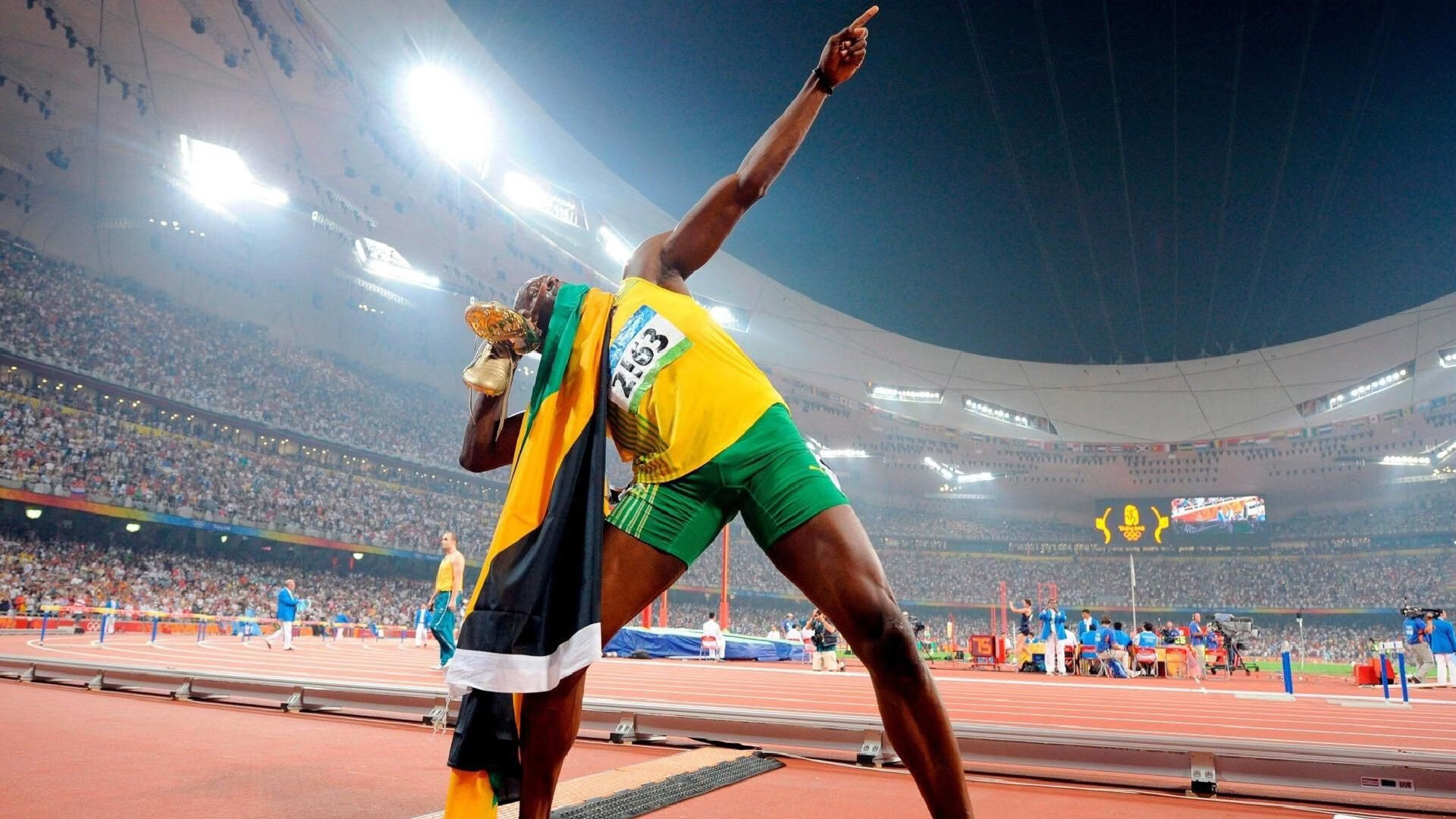 AYX GAME-14场6球7助！巴萨捡到宝，28岁正值巅峰，自愿降薪儿萨梦，巴萨msg